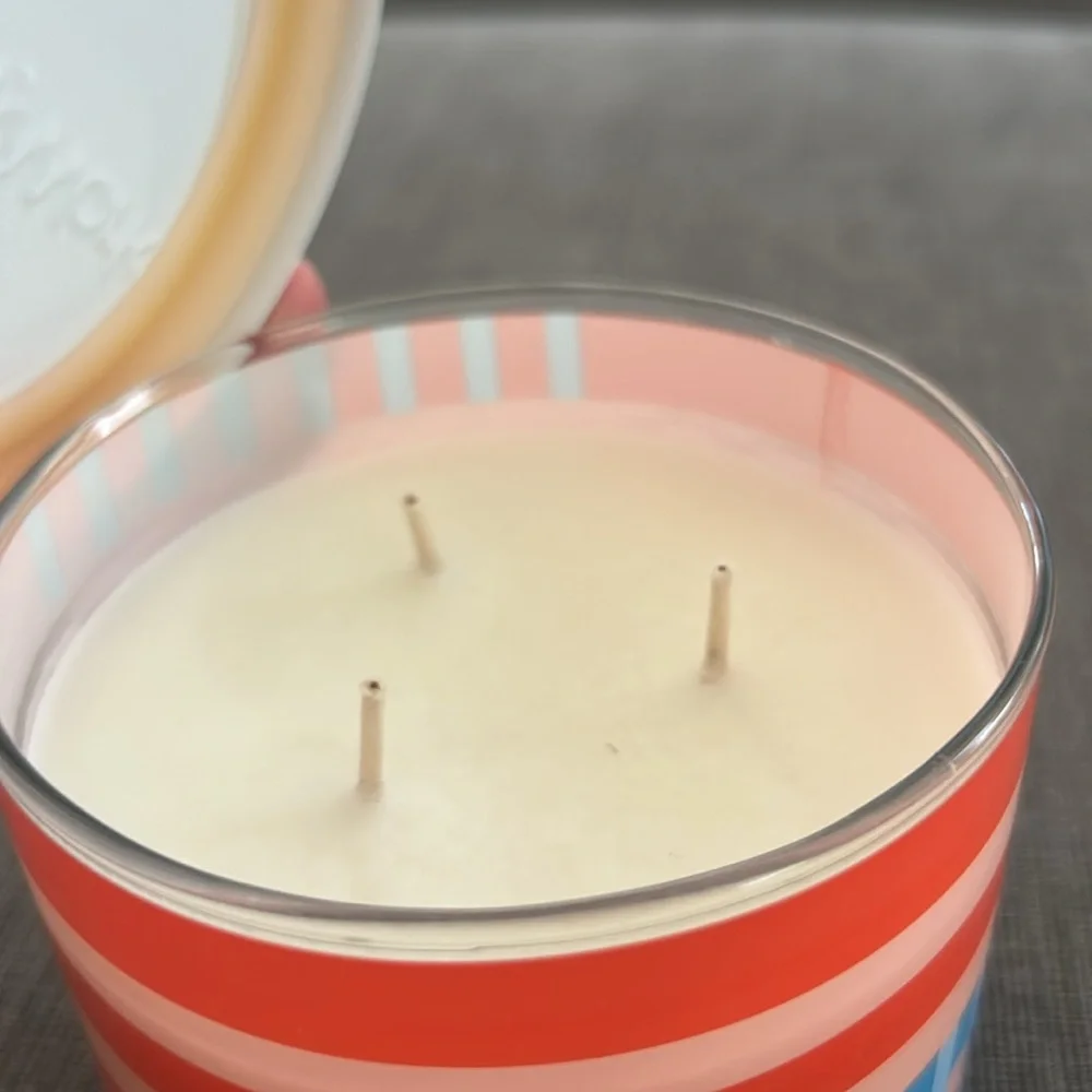 Bath & Body Works Strawberr Daiquiri 3-Wick Soy Wax Blend Scented Candle NEW